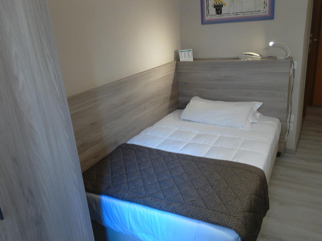 ליבורנו Hotel Citta' מראה חיצוני תמונה