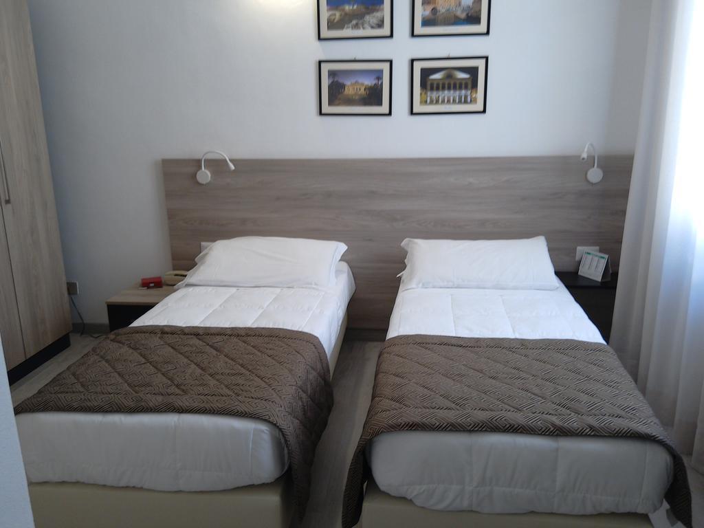ליבורנו Hotel Citta' מראה חיצוני תמונה