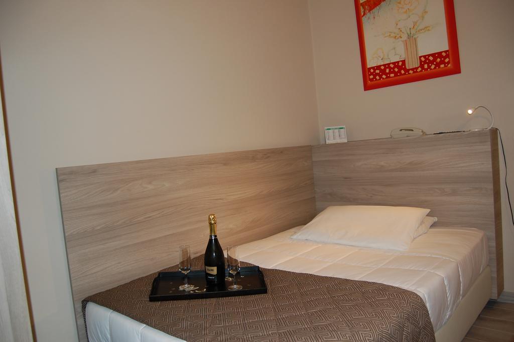 ליבורנו Hotel Citta' מראה חיצוני תמונה