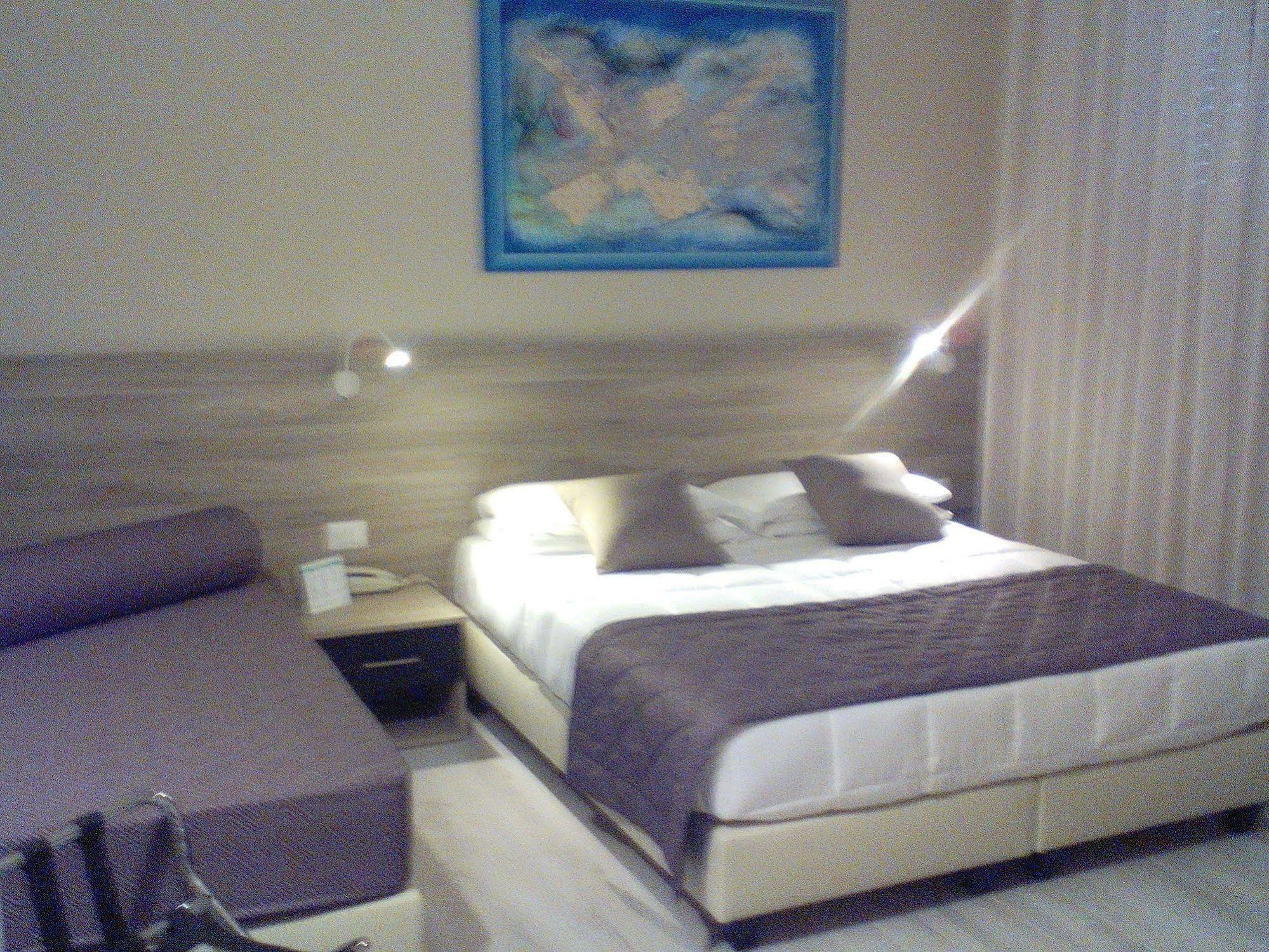 ליבורנו Hotel Citta' מראה חיצוני תמונה